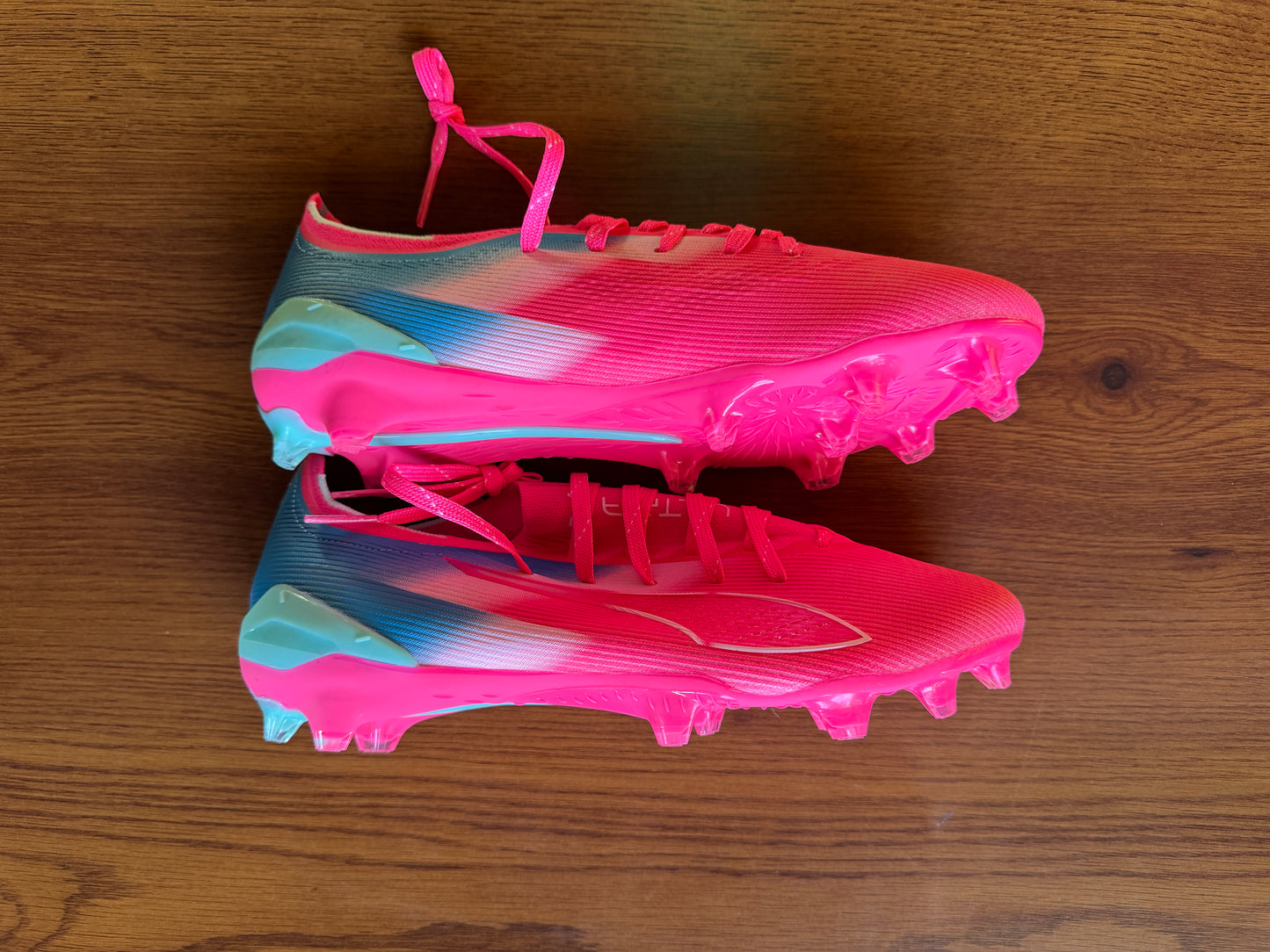 Puma Ultra pink