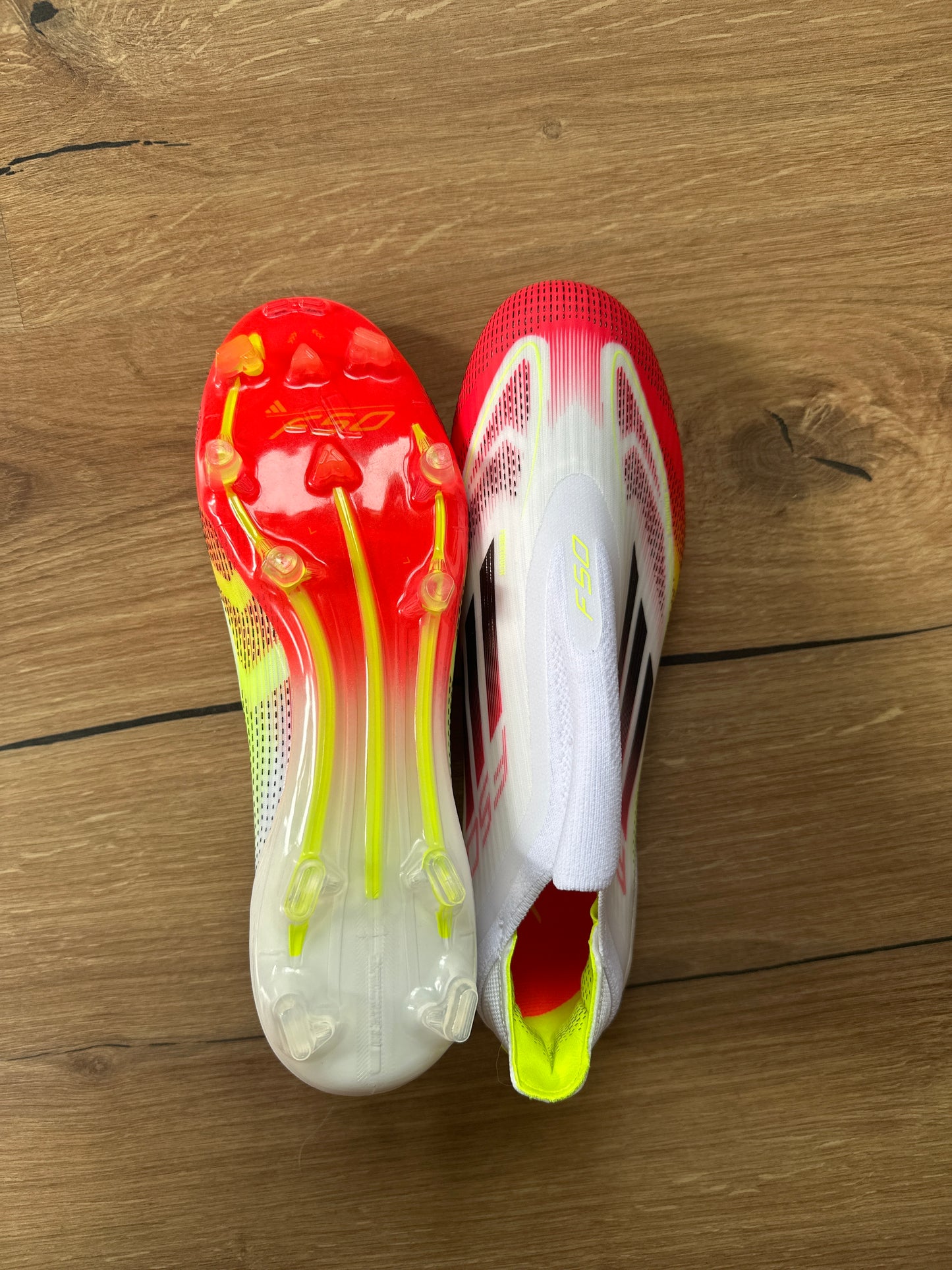 ADIDAS F50 LACELESS