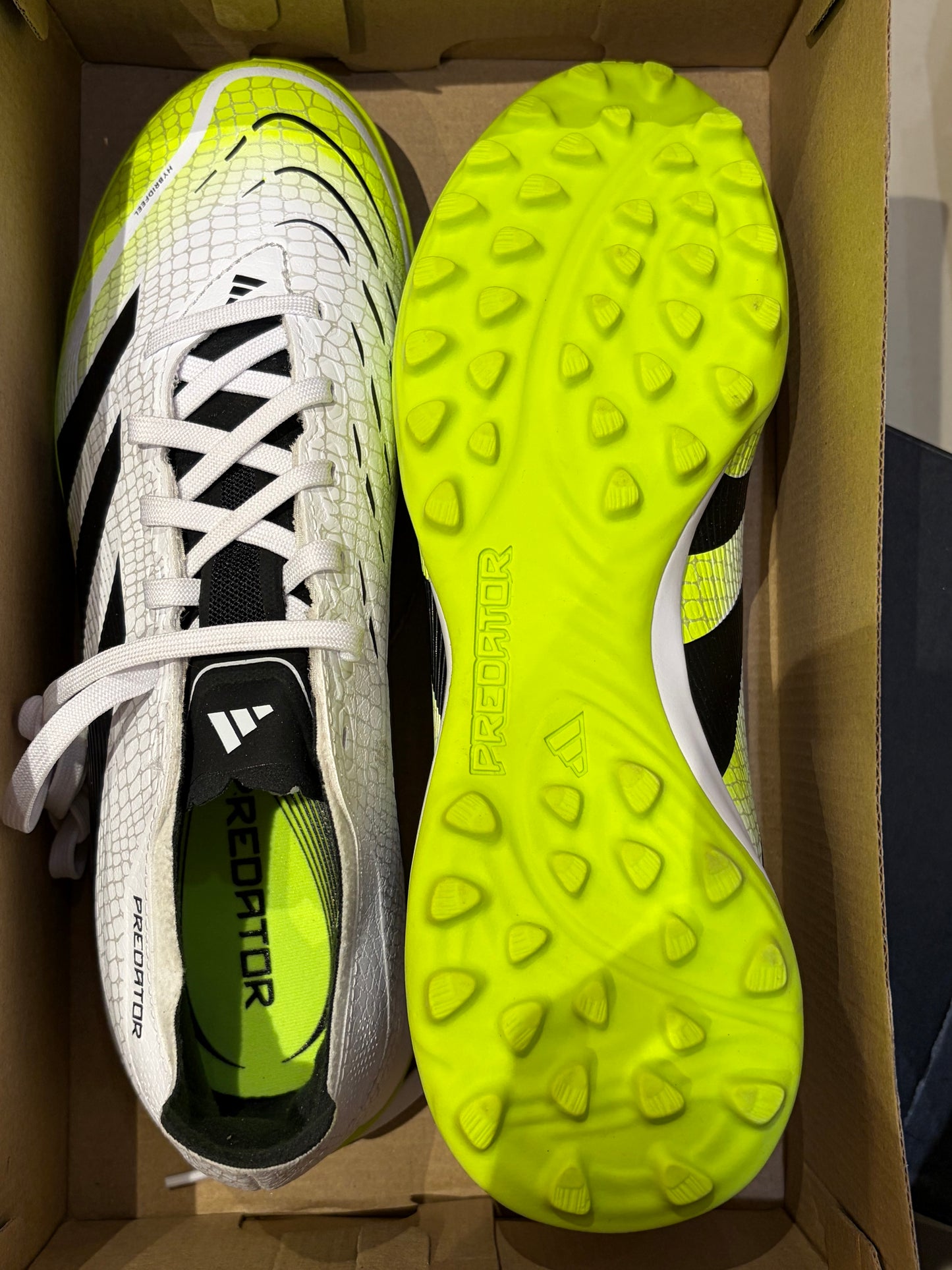 ADIDAS PREDATOR LEAGUE TURF