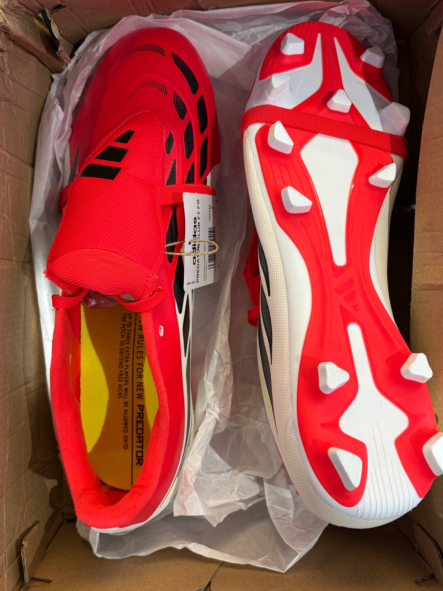 ADIDAS PREDATOR CLUB FxG with tongue