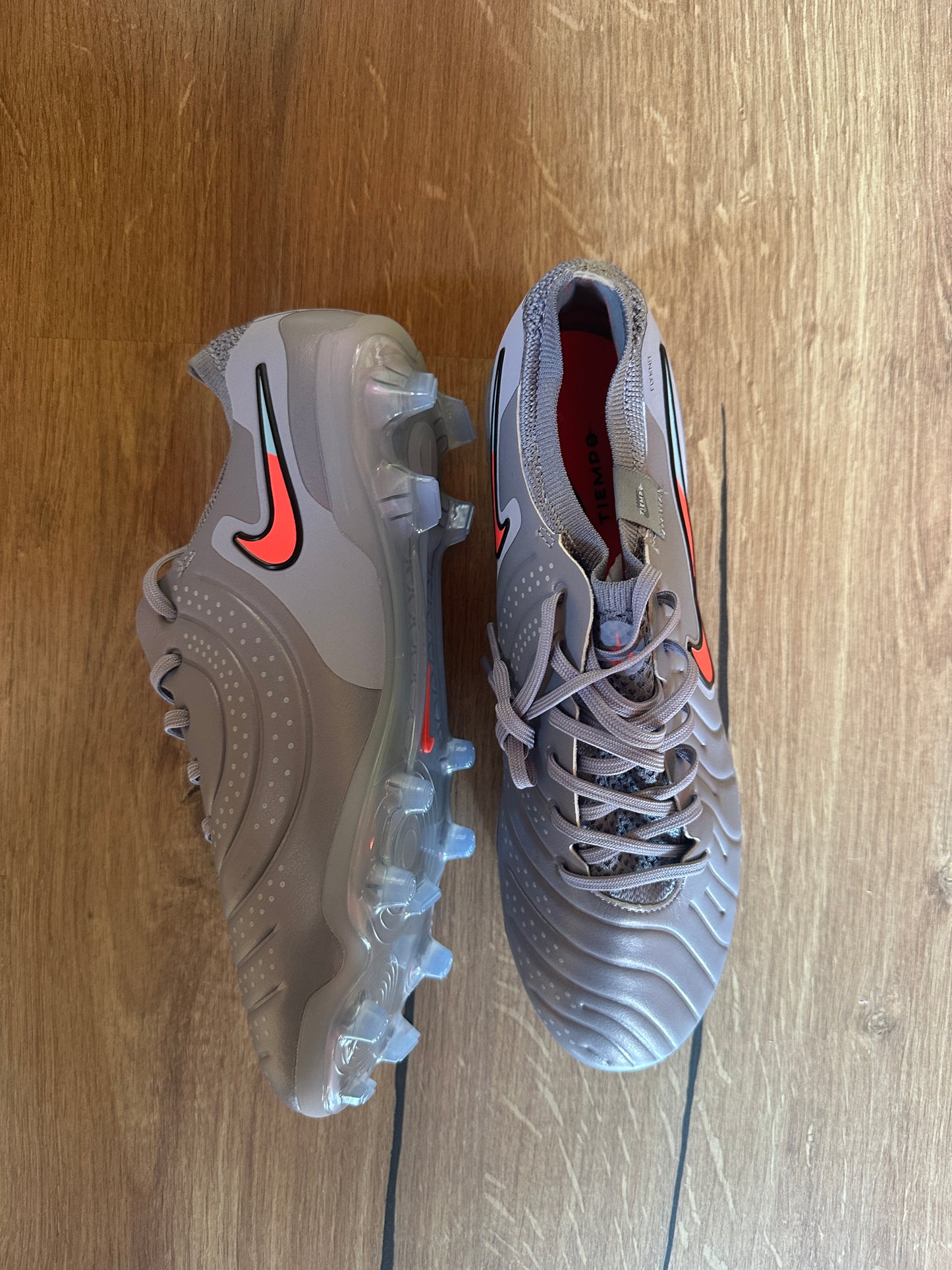 NIKE TIEMPO ELITE  GREY