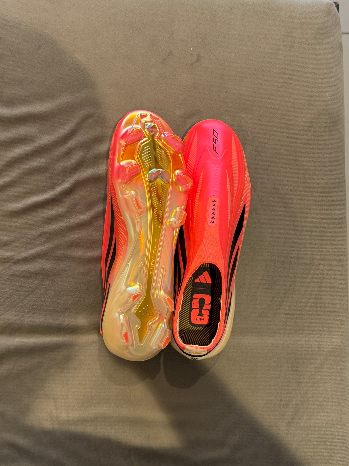 ADIDAS F50 LACELESS (Pink)