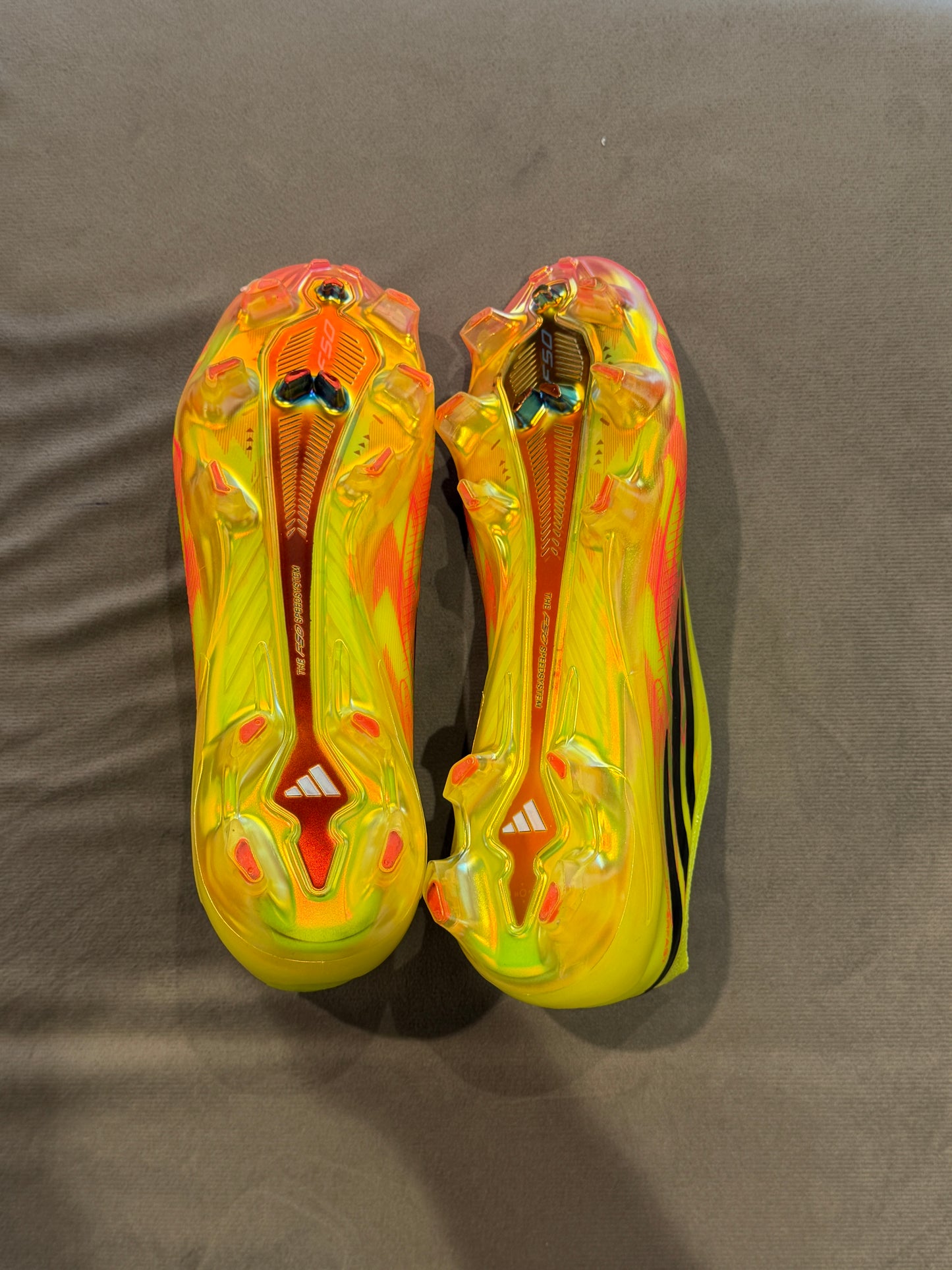ADIDAS F50 LACELESS (yellow)